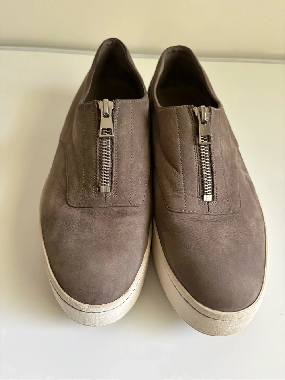 Vince suede slip